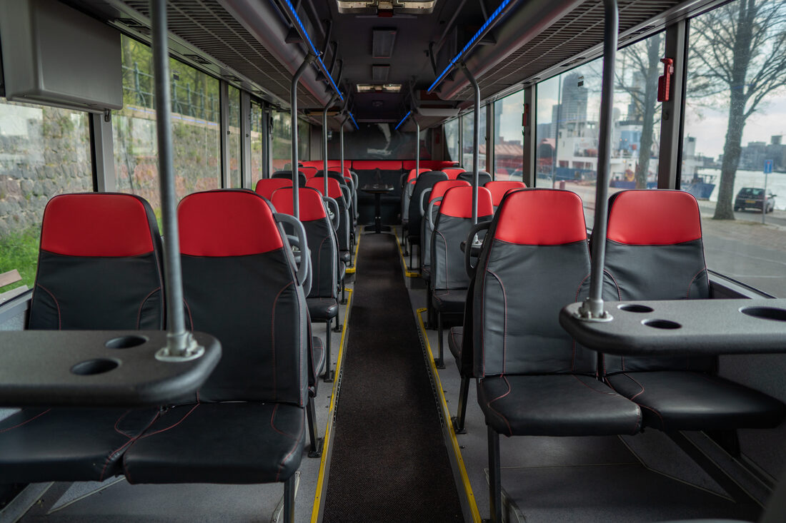 Partybus huren Leiden